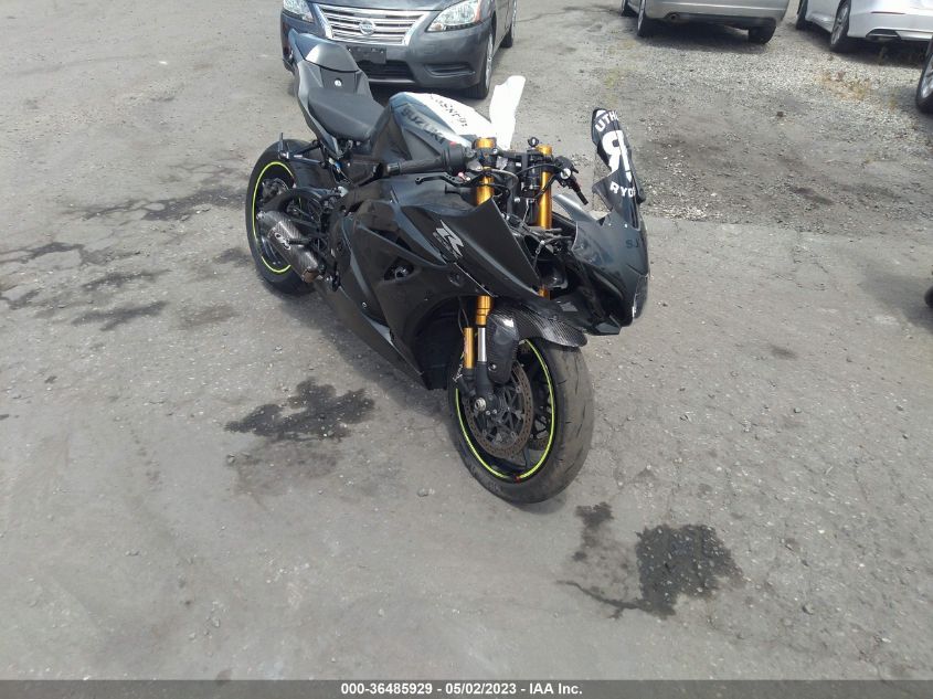 2021 SUZUKI GSX-R1000 R/100TH ANNIVERSARY - JS1DM11M6M7100009