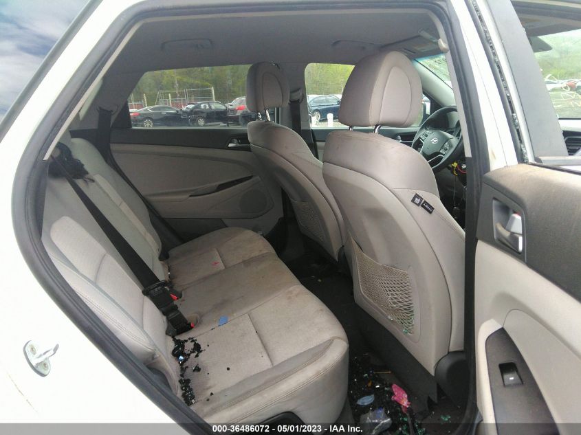 2017 HYUNDAI TUCSON SE - KM8J23A48HU265900
