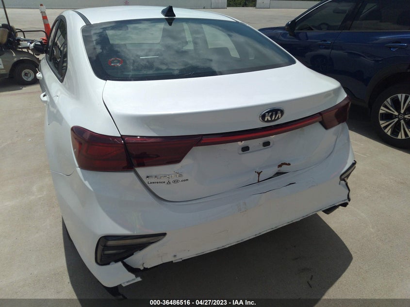 VIN 3KPF24AD7ME389438 2021 KIA FORTE LXS