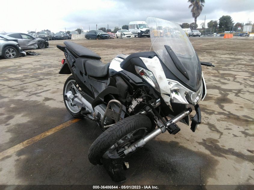 2013 BMW R1200 RT - WB1044004DZW23115