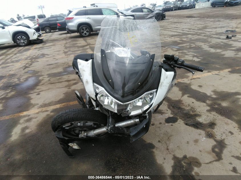 2013 BMW R1200 RT - WB1044004DZW23115