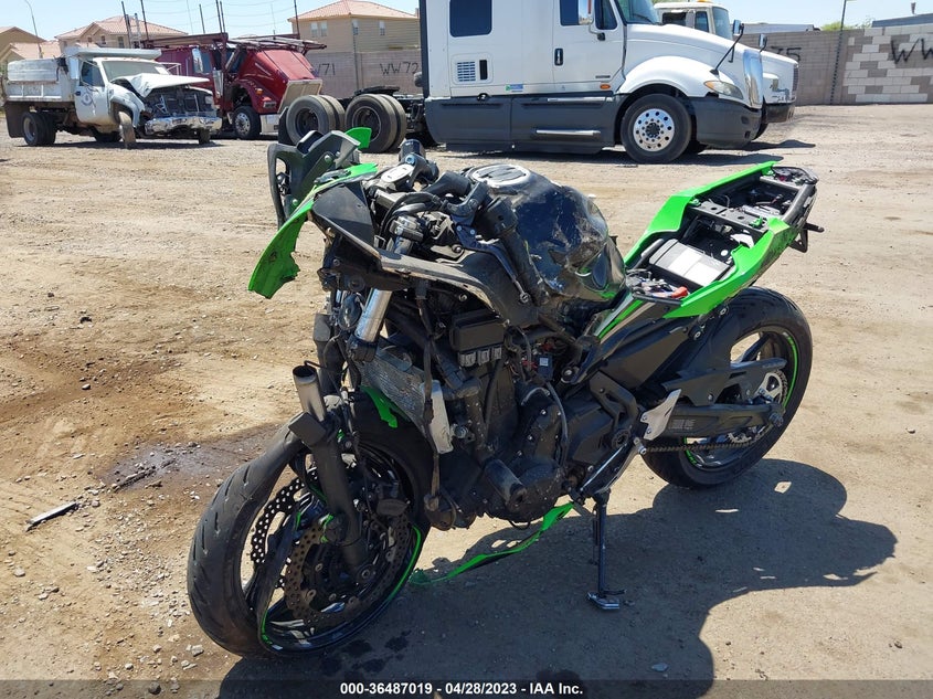 VIN JKAEXEK15HDA04342 2017 KAWASAKI EX650 F