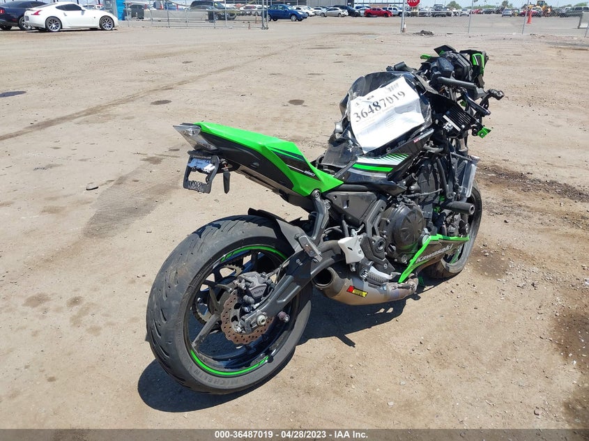 VIN JKAEXEK15HDA04342 2017 KAWASAKI EX650 F