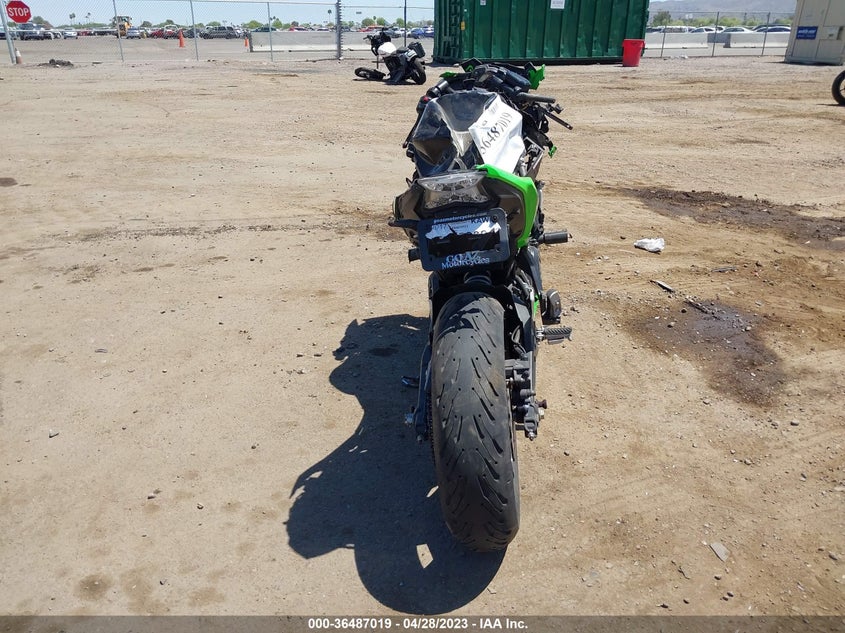 VIN JKAEXEK15HDA04342 2017 KAWASAKI EX650 F