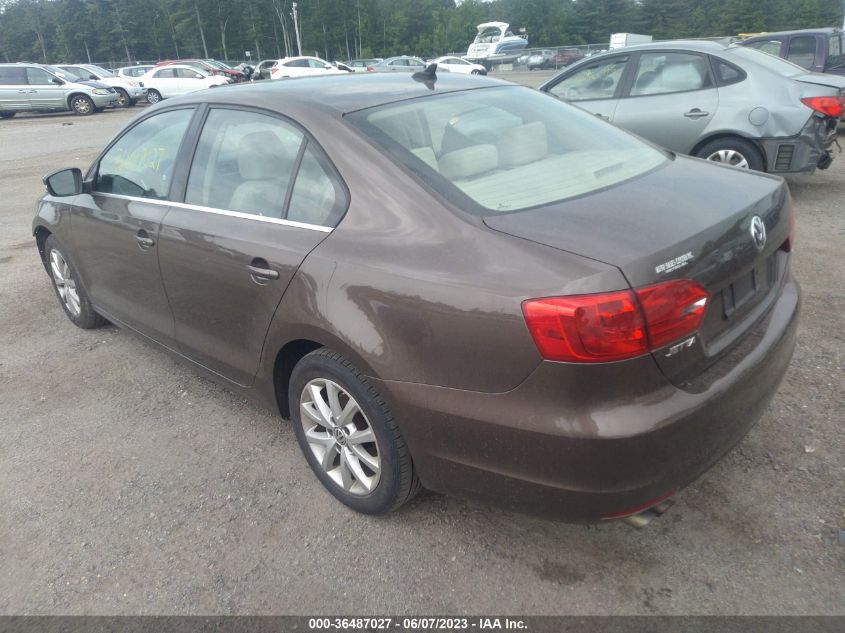 2014 VOLKSWAGEN JETTA SEDAN SE - 3VWD17AJ8EM400291