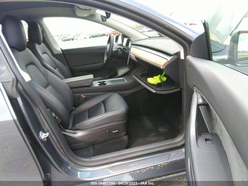 VIN 7SAYGDEE2NF443157 2022 TESLA MODEL Y LONG RANGE