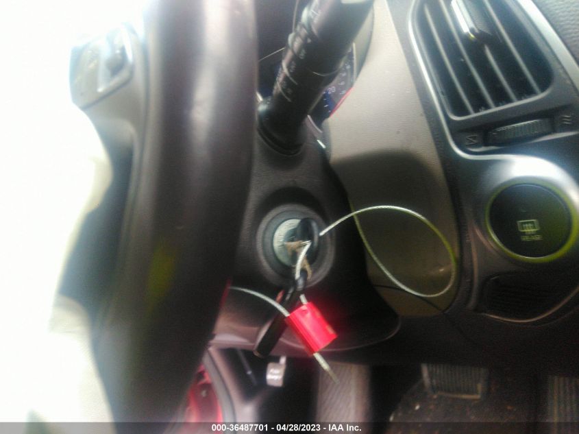 2015 HYUNDAI TUCSON SE - KM8JUCAGXFU045224