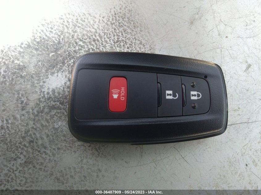 VIN 5TDGZRAH2MS527733 2021 TOYOTA HIGHLANDER XLE