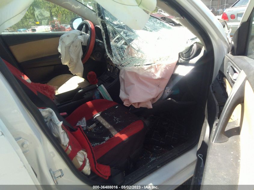 2013 MAZDA MAZDA3 I GRAND TOURING - JM1BL1WP1D1809307