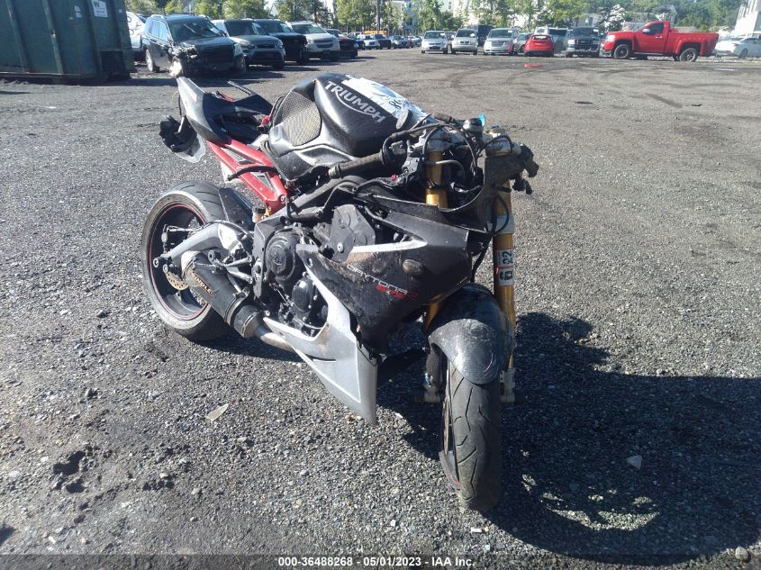 2015 TRIUMPH MOTORCYCLE DAYTONA 675R ABS - SMTA02YKXFJ681228
