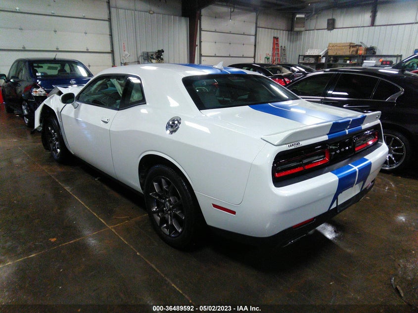 VIN 2C3CDZGG7JH256744 2018 DODGE CHALLENGER GT