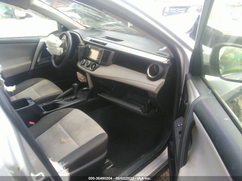 2015 TOYOTA RAV4 LE - JTMZFREV1FJ040539