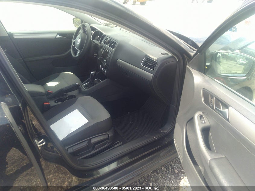 VIN 3VW2B7AJ4HM407909 2017 VOLKSWAGEN JETTA 1.4T S
