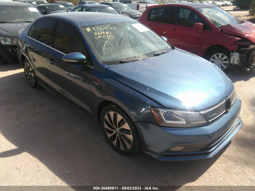 2016 VOLKSWAGEN JETTA SEDAN HYBRID SEL PREMIUM - 3VW637AJ2GM365429