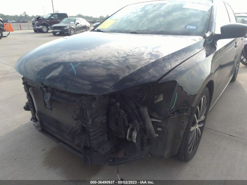 2015 VOLKSWAGEN JETTA SEDAN 1.8T SPORT - 3VWD17AJ3FM428050