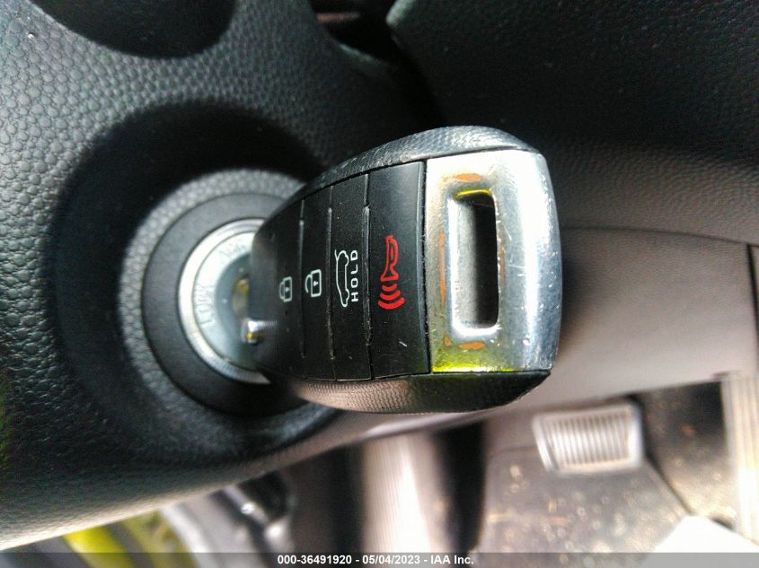 2015 KIA SOUL BASE - KNDJN2A24F7761034