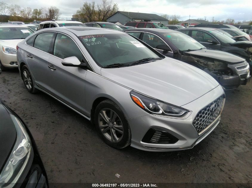 2019 HYUNDAI SONATA SPORT - 5NPE34AF7KH813400