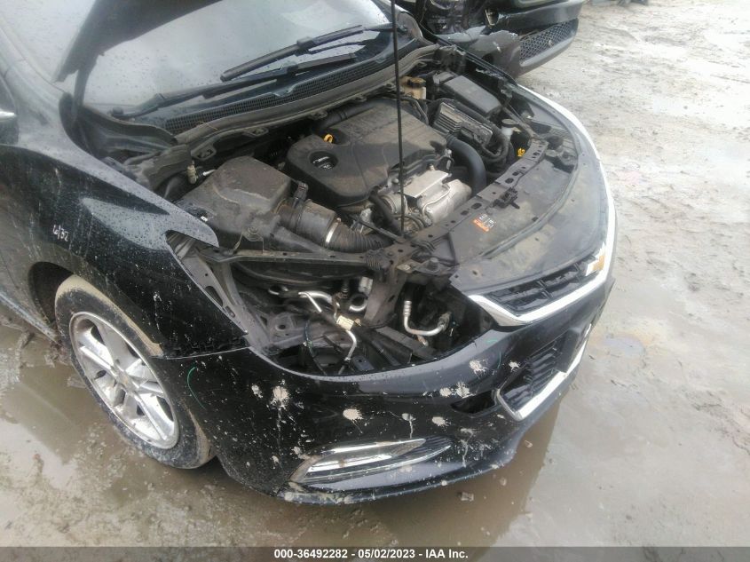 2018 CHEVROLET CRUZE LT - 1G1BE5SM6J7184627