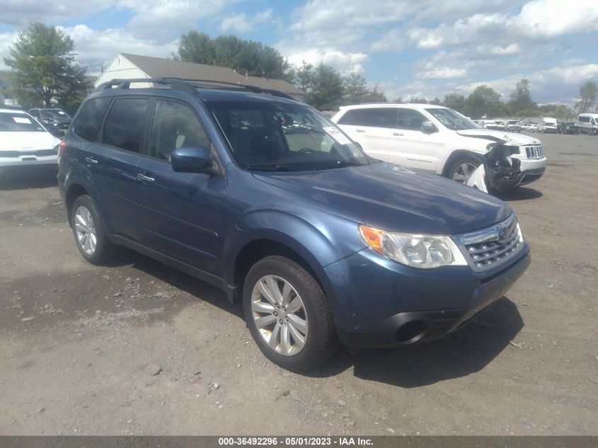 2013 SUBARU FORESTER 2.5X PREMIUM - JF2SHACC6DH414115