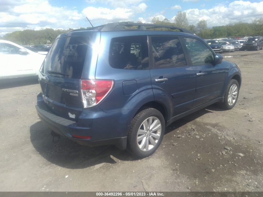 2013 SUBARU FORESTER 2.5X PREMIUM - JF2SHACC6DH414115