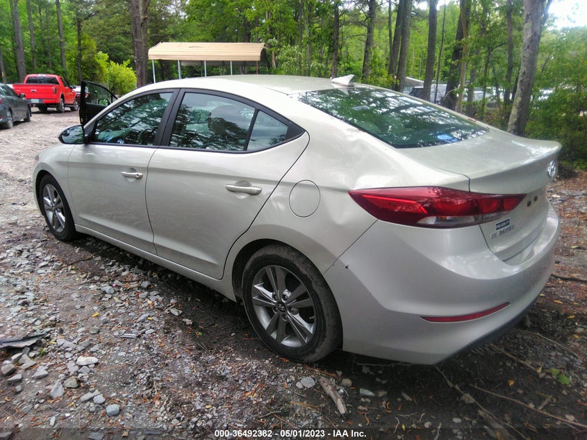 VIN KMHD84LF4HU246003 2017 HYUNDAI ELANTRA SE