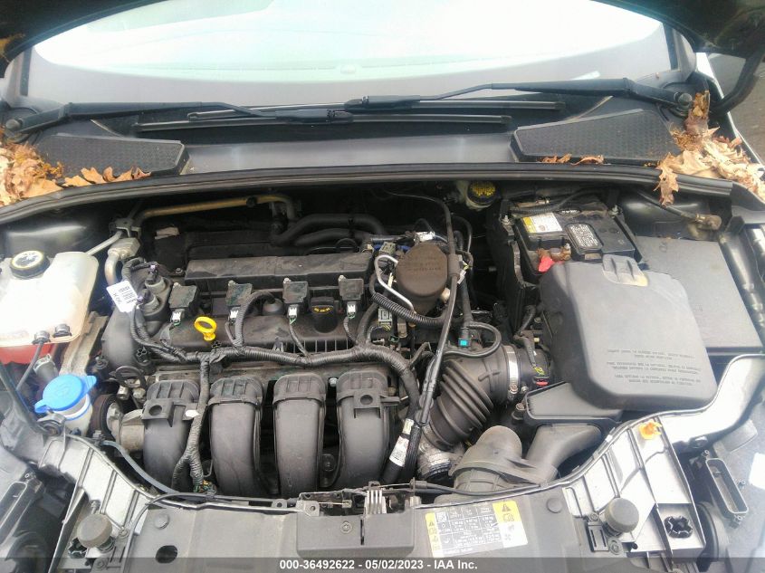 2015 FORD FOCUS SE - 1FADP3K24FL339340