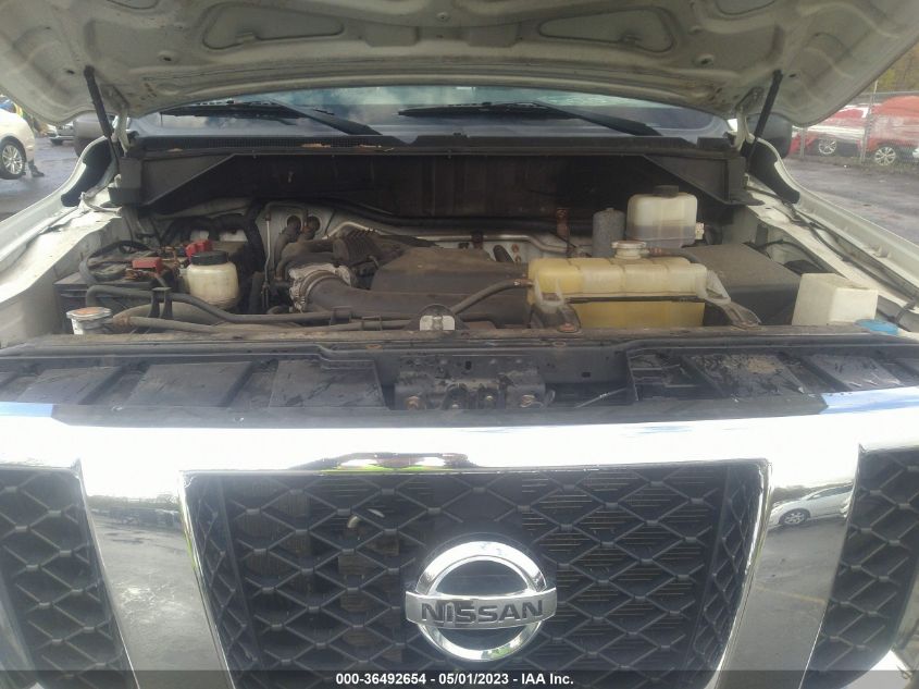 2013 NISSAN NV SV 1N6BF0KY5DN114074