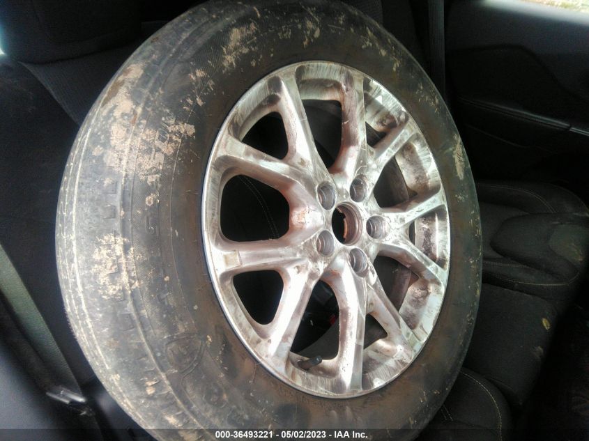 2015 JEEP CHEROKEE LATITUDE - 1C4PJMCB3FW784566