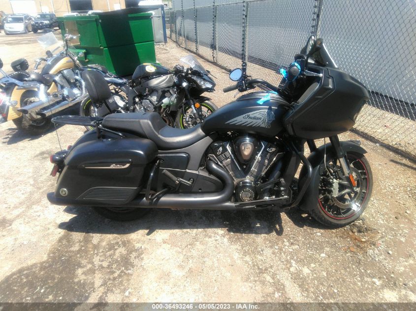2021 INDIAN MOTORCYCLE CO. CHALLENGER DARK HORSE 56KLCDRR2M3402114