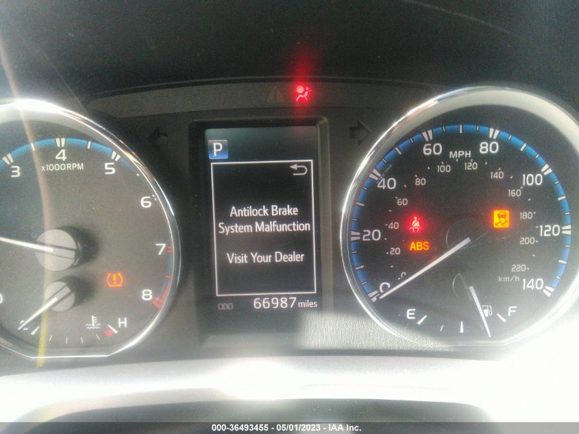 2016 TOYOTA RAV4 XLE - JTMWFREV2GJ065471