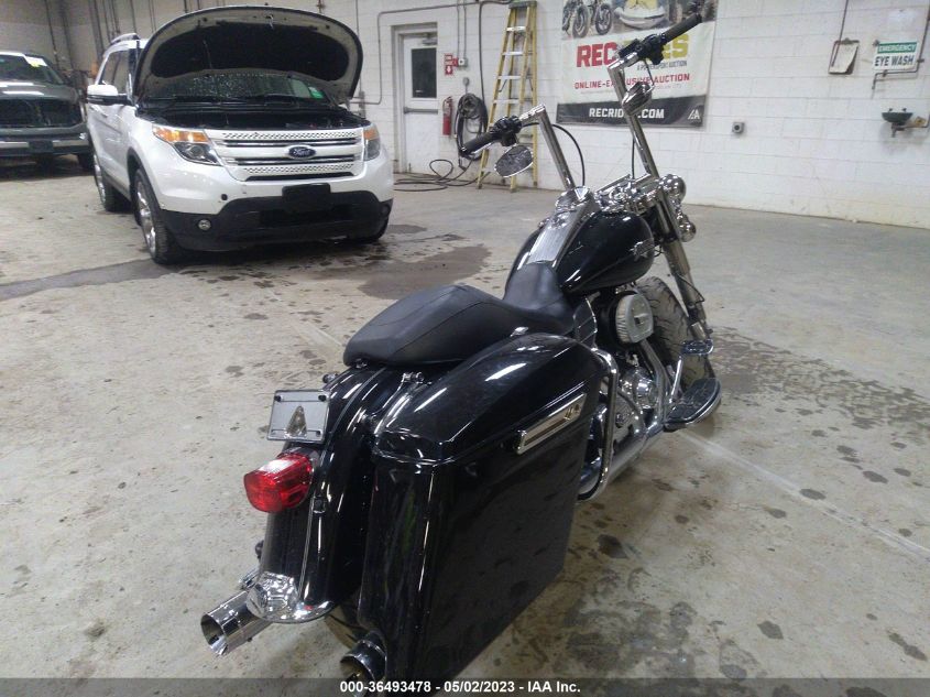 2011 HARLEY-DAVIDSON FLHRC 1HD1FRM17BB665400