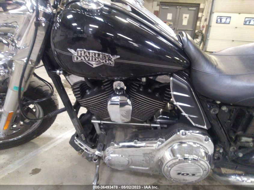 2011 HARLEY-DAVIDSON FLHRC 1HD1FRM17BB665400