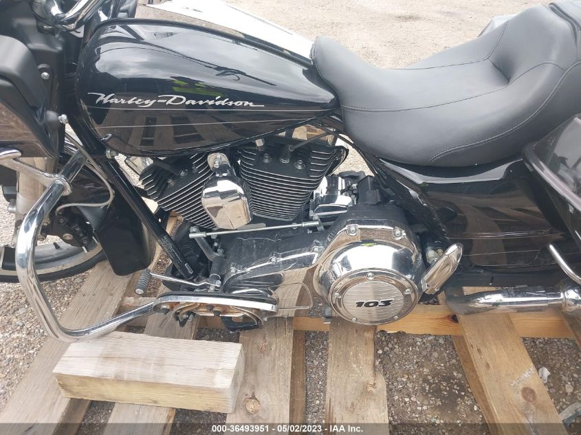 2013 HARLEY-DAVIDSON FLTRX ROAD GLIDE CUSTOM 1HD1KHM11DB683562