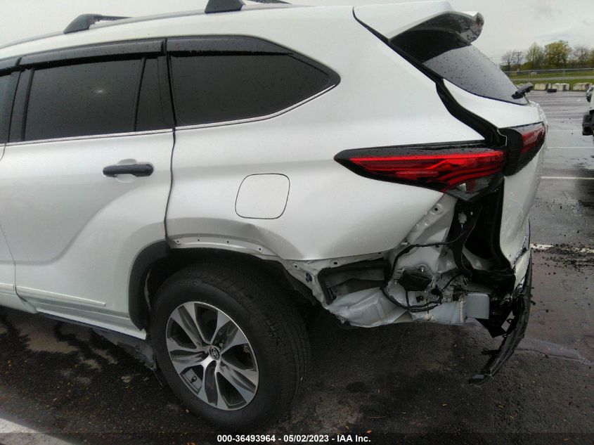 2022 TOYOTA HIGHLANDER XLE - 5TDHZRBH8NS251627