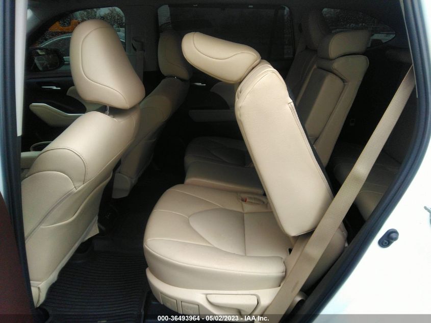 2022 TOYOTA HIGHLANDER XLE - 5TDHZRBH8NS251627