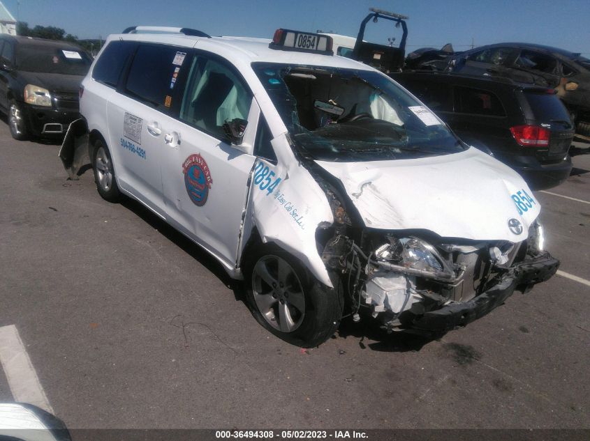 2015 TOYOTA SIENNA LE - 5TDKK3DCXFS624855