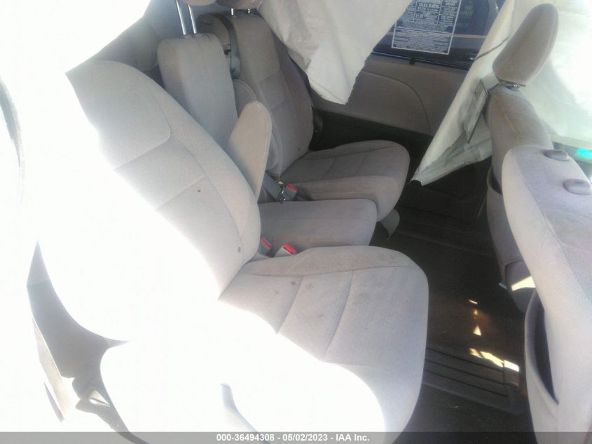 2015 TOYOTA SIENNA LE - 5TDKK3DCXFS624855