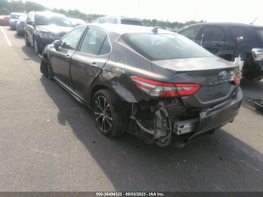 2019 TOYOTA CAMRY SE - 4T1B11HK0KU708256