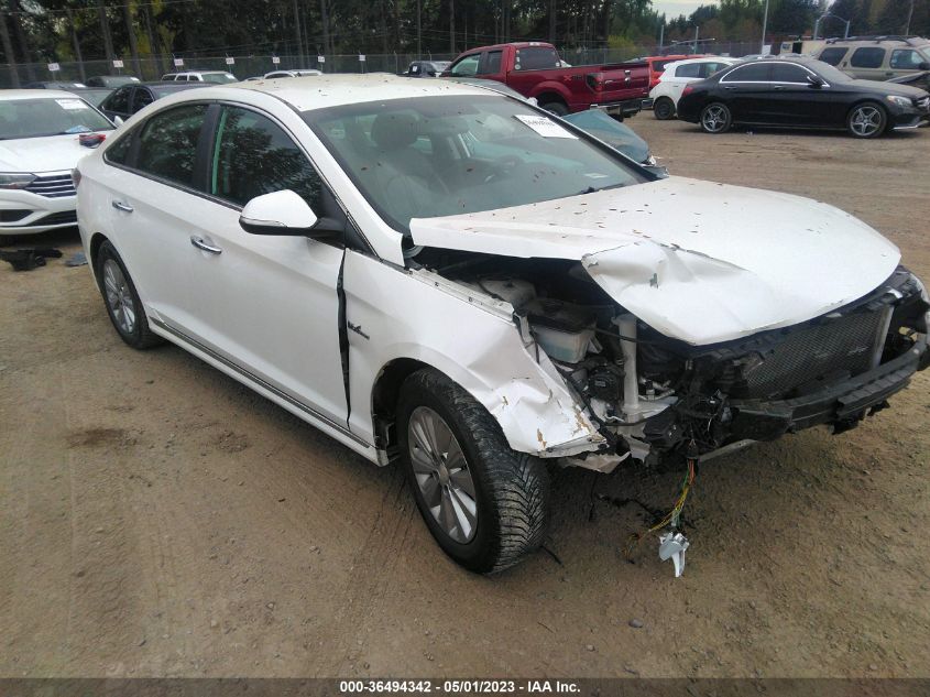 2016 HYUNDAI SONATA HYBRID SE - KMHE24L10GA013892