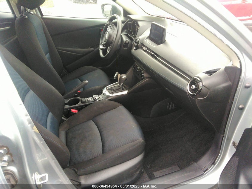 VIN 3MYDLBYV8KY525631 2019 TOYOTA YARIS SEDAN L/LE/XLE