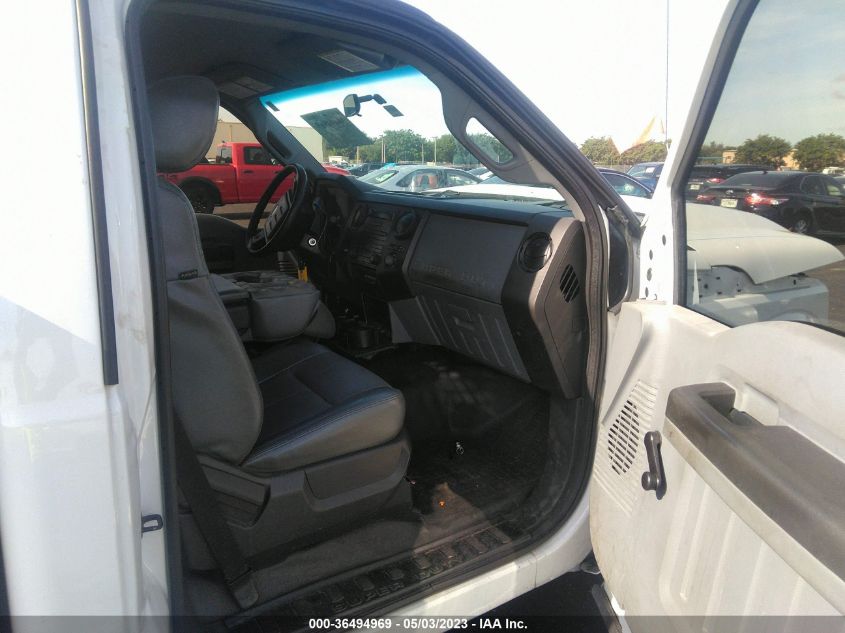 2013 FORD SUPER DUTY F-350 SRW XL/XLT 1FDBF3E62DEA13374