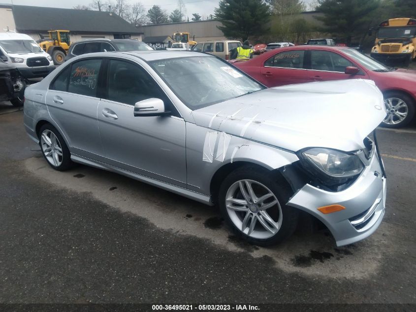 2014 MERCEDES-BENZ C 300 SPORT 4MATIC/LUXURY 4MATIC - WDDGF8AB4EA894958