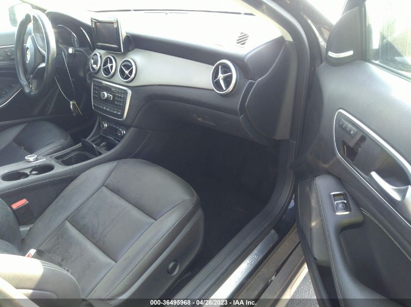 2015 MERCEDES-BENZ GLA-CLASS GLA 250 - WDCTG4GBXFJ094084