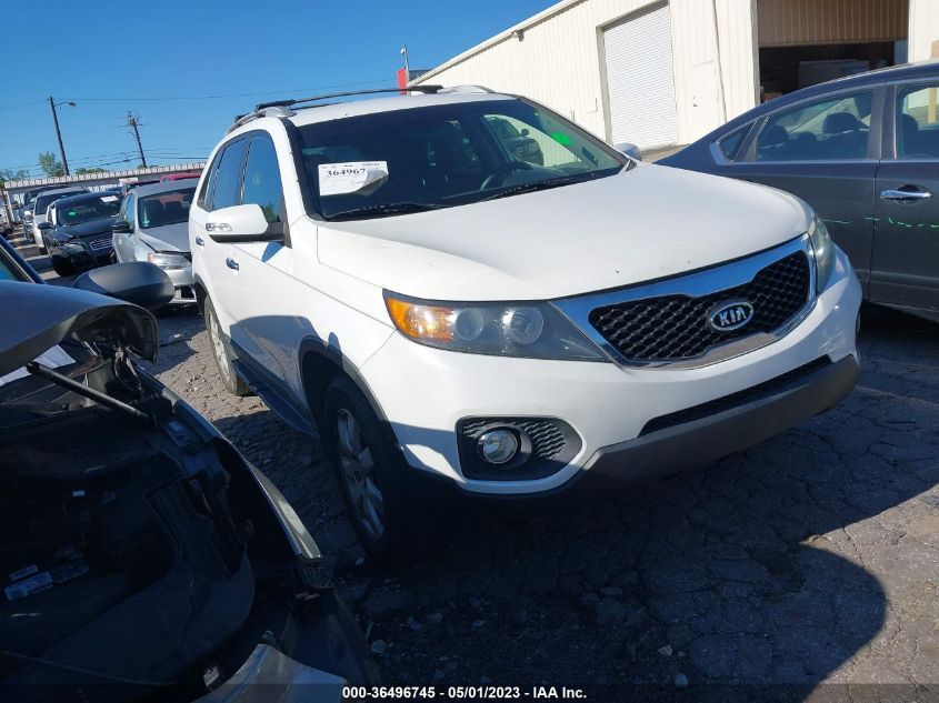 2013 KIA SORENTO LX - 5XYKT3A65DG344492