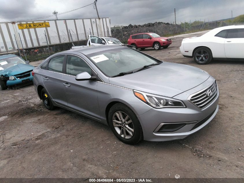 2016 HYUNDAI SONATA 2.4L SE - 5NPE24AF0GH280977