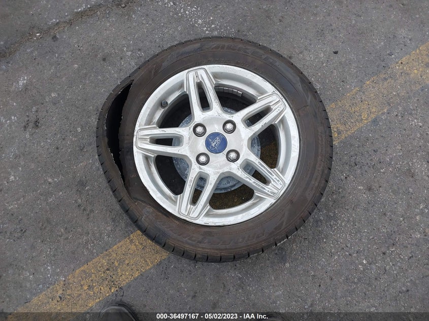 VIN 3FADP4EJ9JM110135 2018 FORD FIESTA SE