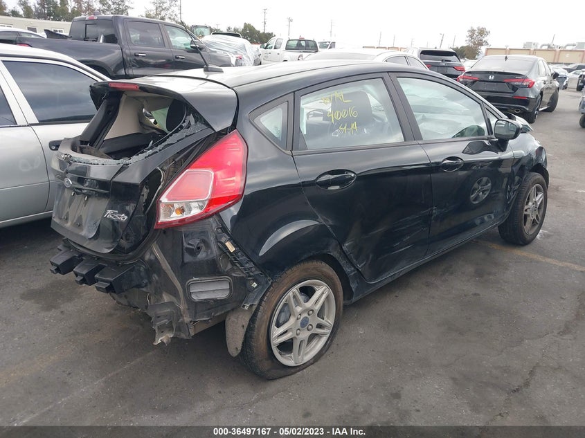 VIN 3FADP4EJ9JM110135 2018 FORD FIESTA SE