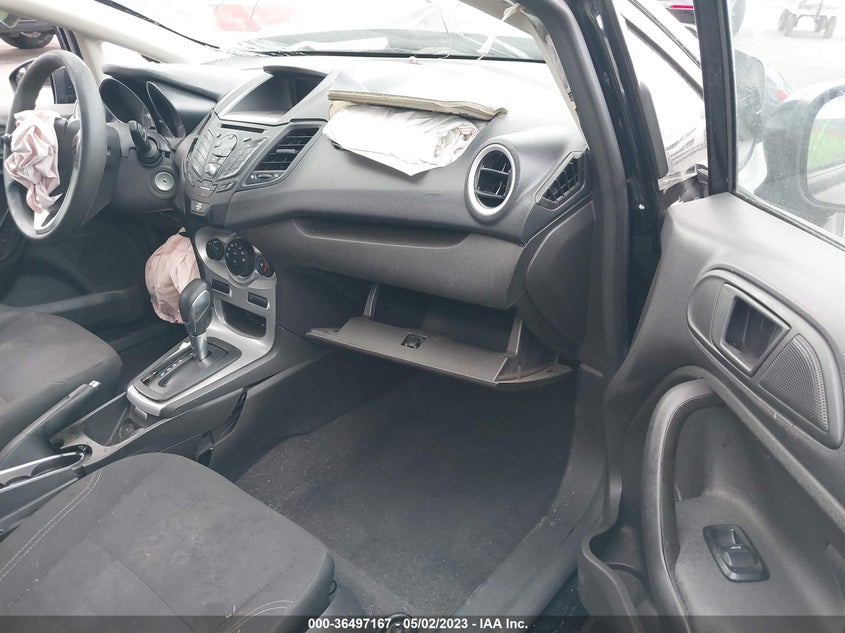 VIN 3FADP4EJ9JM110135 2018 FORD FIESTA SE