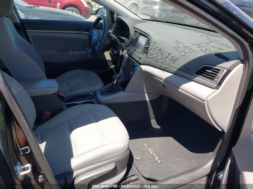 VIN 5NPD84LF8HH055232 2017 HYUNDAI ELANTRA SE