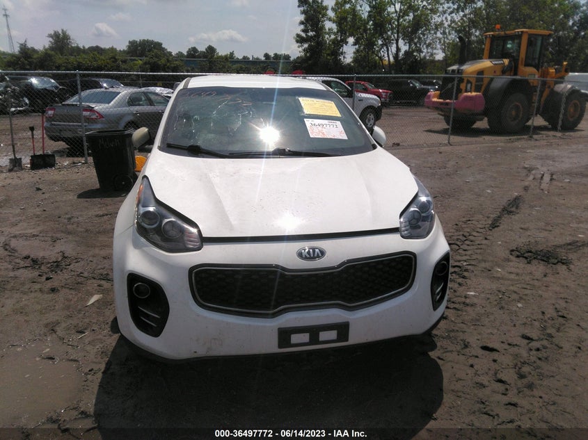 VIN KNDPMCAC1K7613655 2019 KIA SPORTAGE LX